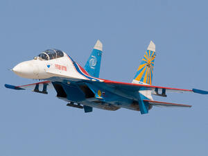 مقاتلة من نوع "سو- 27"