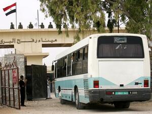 لغزة معبر وحيد مع مصر 