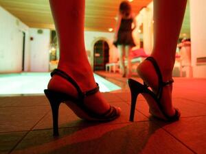 Online escort services manage to get around several laws surrounding prostitution in Lebanon. 
