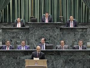 Prime Minister Omar Razzaz addresses the Lower House with his government’s policy statement on Monday. (JT)