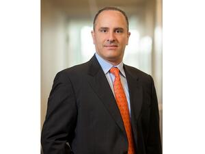 رولاند أكرا، النائب الأول للرئيس والمدير العام لمجموعة أعمال مركز البيانات لدى سيسكو