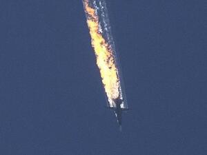 A video emerged online of the Russian jet being shot down. (screenshot)