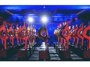 جاءت جائزة سيبر لمنطقة أوروبا والشرق الأوسط تكريماً للنسخة التاسعة من استطلاع أصداء بيرسون-مارستيلر لرأي الشباب العربي لعام 2017.