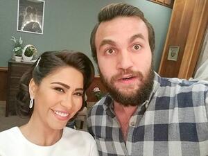 شيرين عبدالوهاب تحقق أمنية معجب وتدعوه لمنزلها!