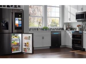 ثلاجة Family Hub 