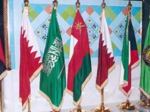 يضم مجلس التعاون الخليجي السعودية والبحرين والكويت وقطر ودولة الامارات العربية المتحدة وسلطنة عمان