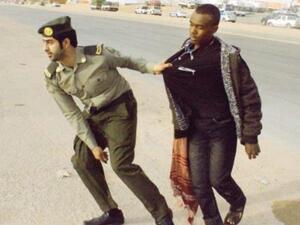 Within hours of launching its campaign against illegal workers, Saudi police have arrested thousands. [ethiovision]