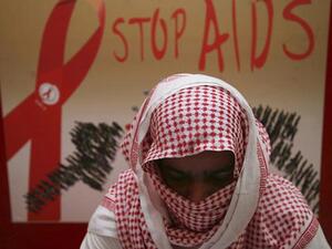Saudi citizens with AIDS have right to free medical care to receive anti-retroviral drugs. [emirates24/7]