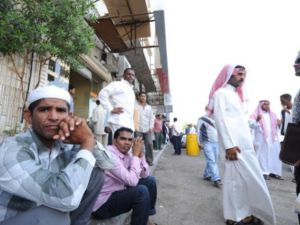 قوات الأمن السعودية تمكنت من السيطرة على أعمال تخريب قام بها عدد من المخالفين لقانون الإقامة 