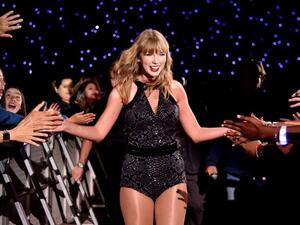 Taylor Swift during her Reputation Tour (Twitter)