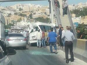 A two-bus collision leaves 17 people injured on the Amman-Zarqa Highway in Jordan. (Facebook)