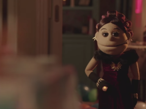 A still from Abla Fahita's new show that premiered last weekend. (Image: YouTube stil)