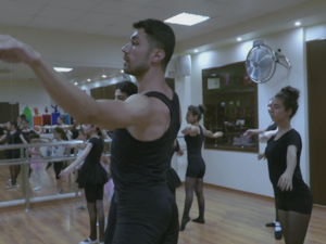 Ahmed teaches orphans ballet in Damascus. (Facebook)