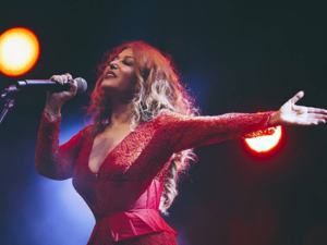 She looks fab to this day. (Instagram)