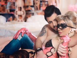 The singer is barred from leaving Lebanon. (File photo)