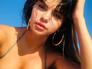 Selena Gomez Suffered an emotional breakdown (Source: selenagomez / Instagram ) 