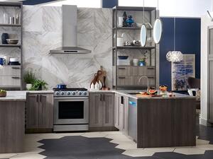 فرن فاخر ذو تصميم هادئ وبسيط. يحتوي الفرن على نظام باب مرن لطهي أكثر من طبقين في نفس الوقت مع الحفاظ على الحرارة.