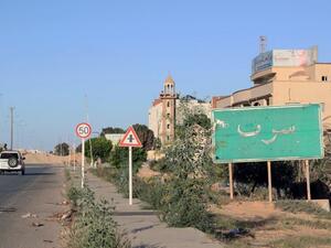 A sign welcomes travelers to Sirte, Libya. (AFP/Mahmud Turkia) A sign welcomes travelers to Sirte, Libya. (AFP/Mahmud Turkia)