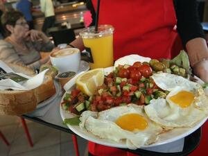 Don't skip breakfast! How many times have you heard these wise words...Wondering what's to miss? Discover the possibilities and what you're missing...