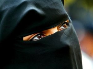 Until now, eye exposure was still an option for Saudi 'niqab'd' women. This may no longer be so as the authorities clamp down on 'seductive' eyes.