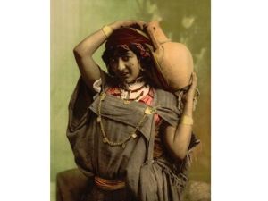 Hollywood movies have been made on Wedding Singers, but the traditional woman singer has been around long before it became a modern occupation together with wedding planning, crashing etc.