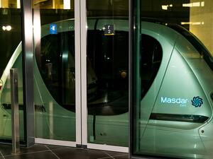 Driven by rapid advancements in Internet of Things (IoT) technology, cloud computing and network connectivity, smart city projects are setting out to overcome these issues and make cities cleaner, more efficient and better coordinated. (Shutterstock)