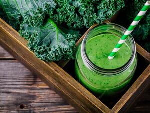 شراب السبانخ والزنجبيل 