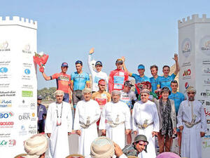 L-R: Keith Pelley, Sayyidah Rawan al Said, H H Shihab bin Tariq al Said, Joost Luiten with trophy and Ahmed al Musalmi at the awards ceremony (Photo: Muscat Daily)