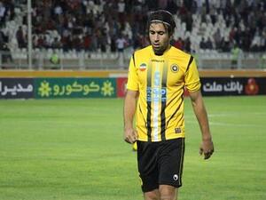 Retired Iranian football player Hadi Aghili