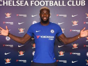 باكايوكو بقميص تشيلسي