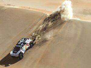 The UAE’s Sheikh Khalid al-Qassimi in action on way to victory in the Abu Dhabi Desert Challenge (Photo: Gulf Times)