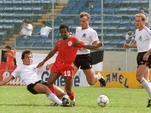 Moroccan forward Mohammed Timoumi (C) loses the ball after being tackled by West German midfielder Lothar Matthaeus (L) as defender Hans-Peter Briegel (C, background) and forward Karl-Heinz Rummenigge look on 17 June 1986 in Monterrey during the World Cup second round soccer match between West Germany and Morocco. Matthaeus scored the only goal of the match as West Germany won 1-0. AFP PHOTO
STAFF / AFP