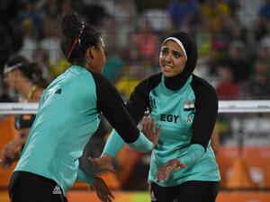 Egypt's Nada Meawad (L) and Egypt's Doaa Elghobashy react during the women's beach volleyball qualifying match between Germany and Egypt at the Beach Volley Arena in Rio de Janeiro on August 7, 2016, for the Rio 2016 Olympic Games.
Yasuyoshi Chiba / AFP
