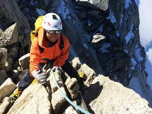 Saudi climbing instructor Yasmin Gahtani displays her skills (Photo: Arab News)