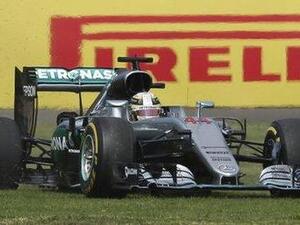 هاميلتون يؤجل حسم اللقب