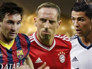 الثلاثي المتنافس على جائزة الكرة الذهبية لأفضل لاعب في العالم