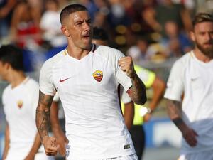 كولاروف يحتفل بهدفه