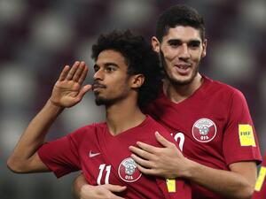 عفيف يحتفل بهدفه