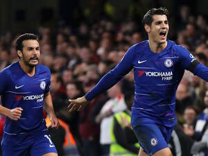 ألفارو موراتا (يمين)