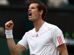 Confident Murray shines in clay return before Paris