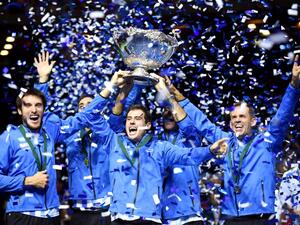 لاعبو الأرجنتين يحتفلون باللقب التاريخي