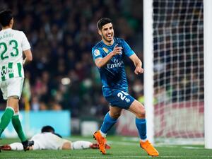 آسينسيو يواصل التألق ويقود ريال مدريد لفوز مهم على بيتيس