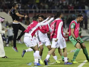 Bahrain's players celebrate after winning the 2019 AFC Asian Cup group A football match between India and Bahrain at the Sharjah Stadium in Sharjah on January 14, 2019.
Karim Sahib / AFP