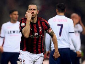 بونوتشي يحتفل بهدفه