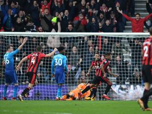 بورنموث يقلب الطاولة على آرسنال