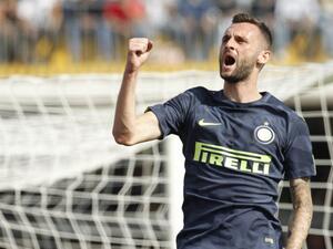 بروزوفيتش يحتفل بهدفه الأول