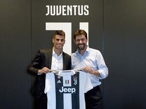 أندريا آنييلي رئيس يوفنتوس وكانسيلو 