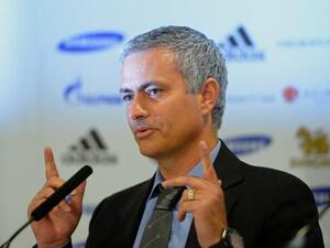 Mourinho says Chelsea's 'defensive football' only way to qualify for CL