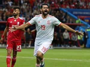 كوشتا يحتفل بهدفه المحظوظ