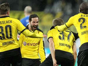 دورتموند يواصل ملاحقته لبايرن ميونخ المتصدر